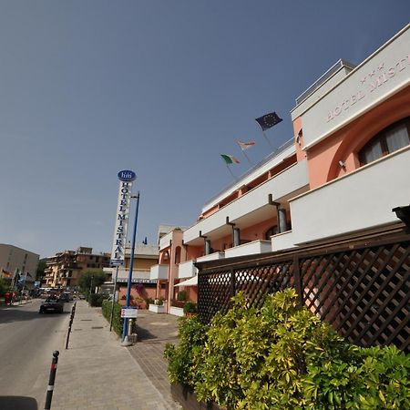 מרינה די קמפו Hotel Mistral מראה חיצוני תמונה